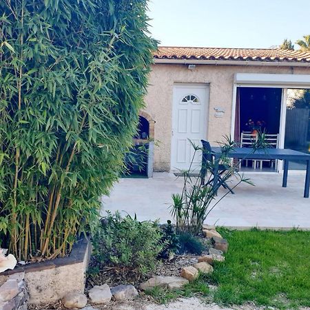 Studio 33 M2 Au Calme Proche Hyeres La Crau Exteriér fotografie