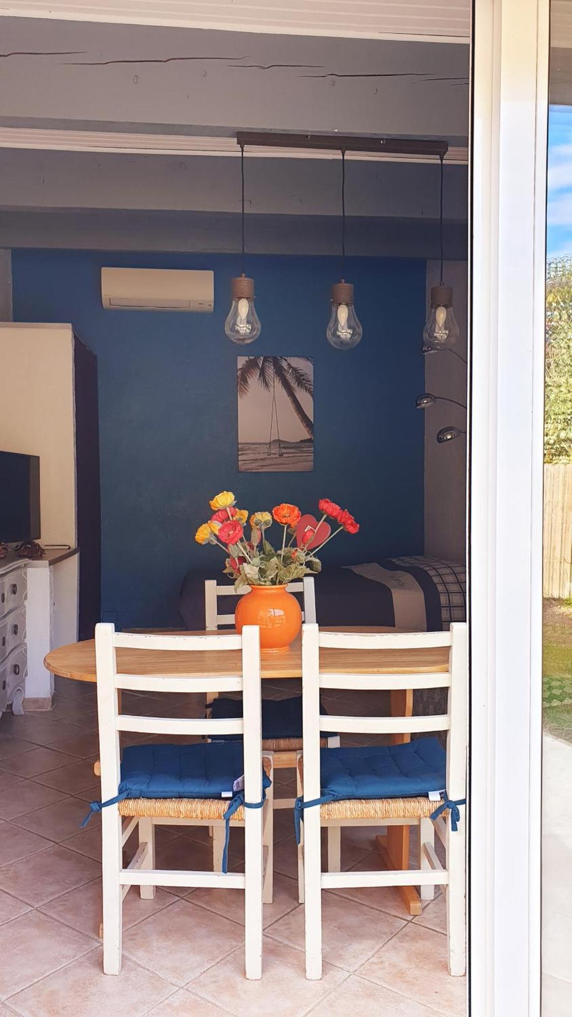 Studio 33 M2 Au Calme Proche Hyeres La Crau Exteriér fotografie